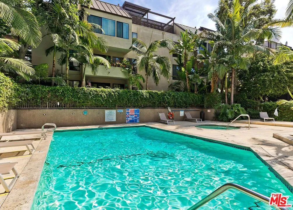 950 N Kings Road 139, West Hollywood, California 90069 home-pic-24